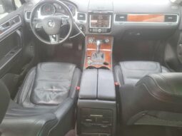 
										2013 Volkswagen Touareg full									
