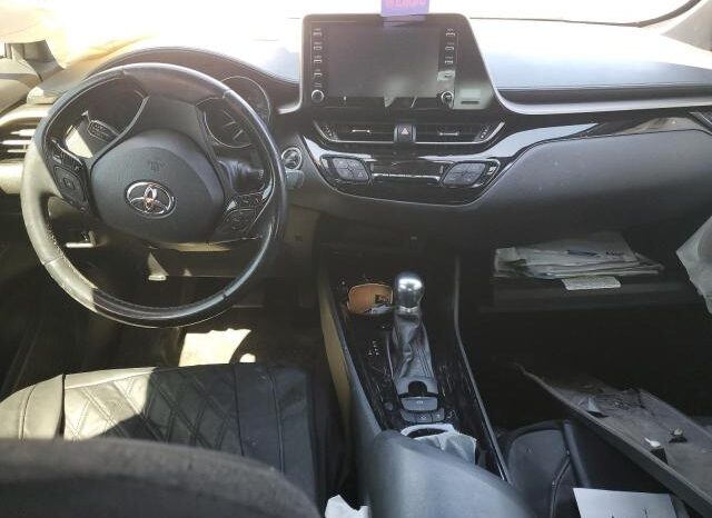 
								2019 Toyota C-hr full									