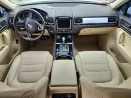 
										2013 Volkswagen Touareg full									