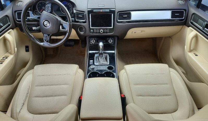 
								2013 Volkswagen Touareg full									