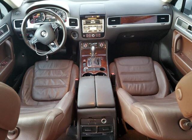 
								2014 Volkswagen Touareg full									