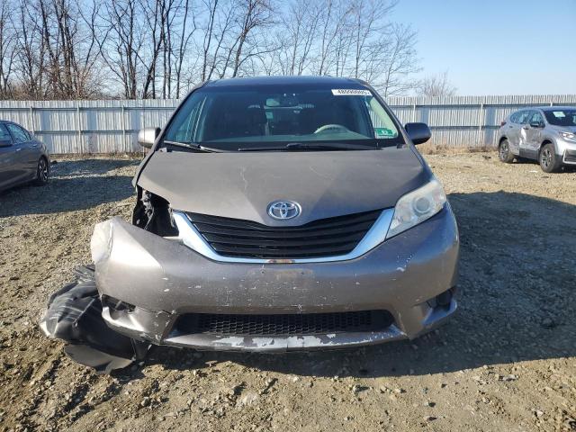 2012 Toyota Sienna