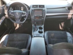 
										2016 Toyota Camry le full									