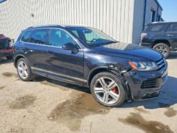 
										2014 Volkswagen Touareg full									