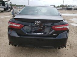 
										2018 Toyota Camry full									