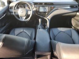 
										2020 Toyota Camry se full									