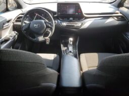 
										2019 Toyota C-hr full									