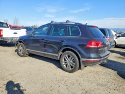 
										2016 Volkswagen Touareg full									