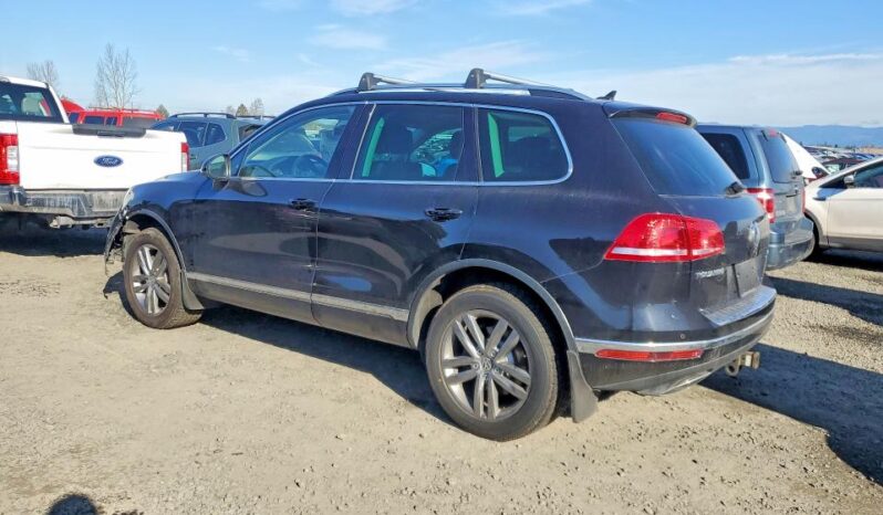 
								2016 Volkswagen Touareg full									