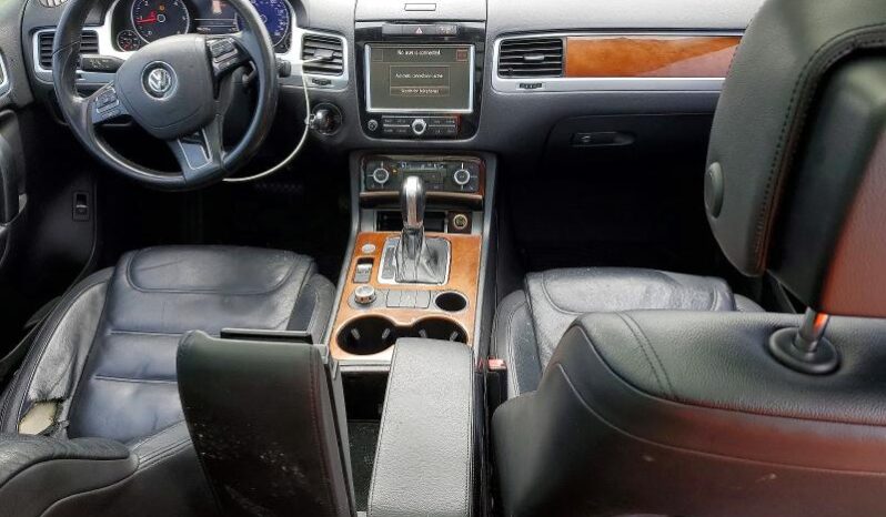 
								2014 Volkswagen Touareg full									