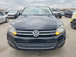 
										2013 Volkswagen Touareg full									