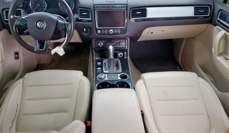
								2016 Volkswagen Touareg full									