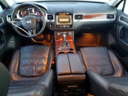 
										2012 Volkswagen Touareg full									
