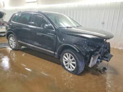 
										2013 Volkswagen Touareg full									