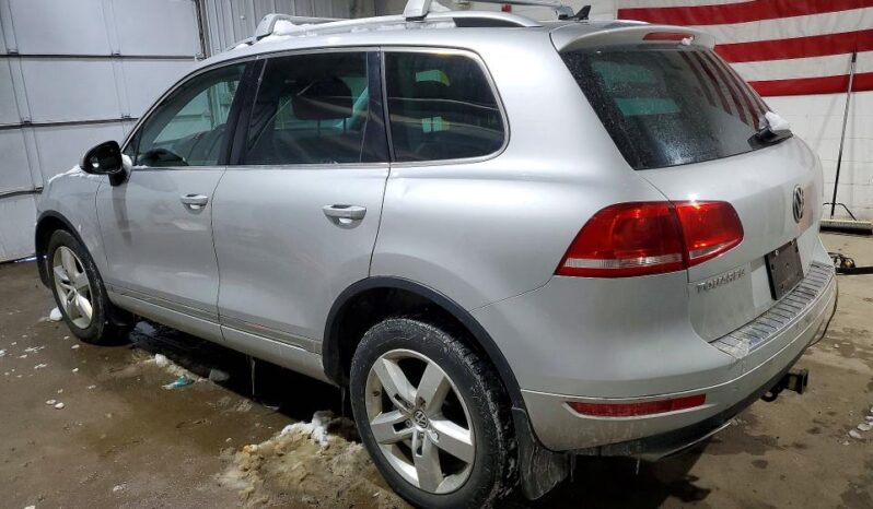 
								2014 Volkswagen Touareg full									
