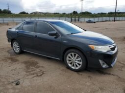 
										2012 Toyota Camry hybr full									