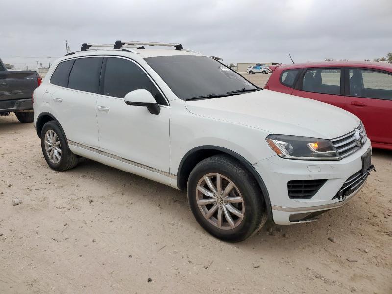 2016 Volkswagen Touareg