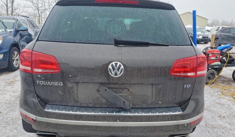 
								2015 Volkswagen Touareg full									