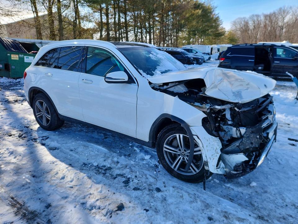 2021 Mercedes-benz Glc