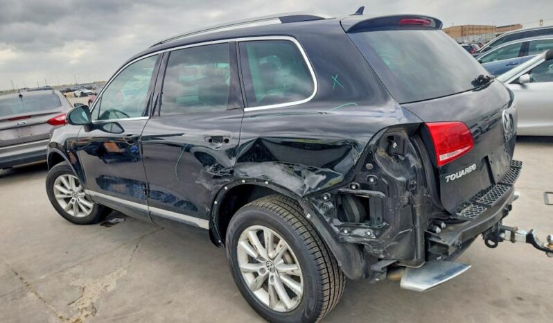 
								2013 Volkswagen Touareg full									