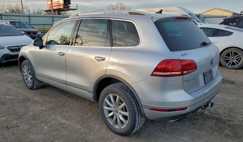 
								2016 Volkswagen Touareg full									