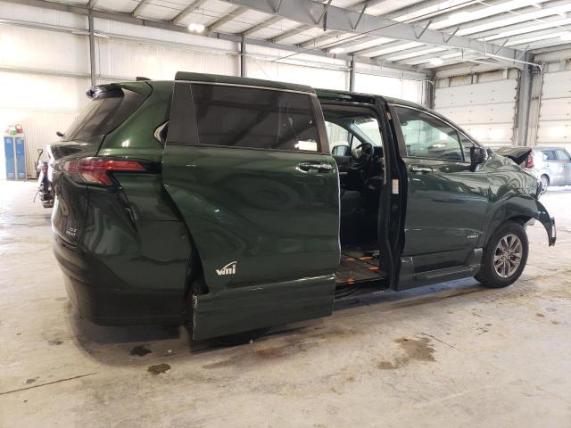 2021 Toyota Sienna xle