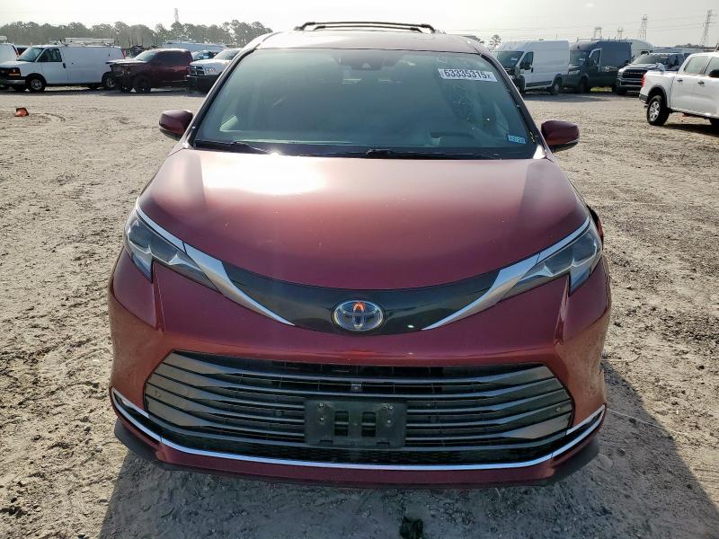 2022 Toyota Sienna