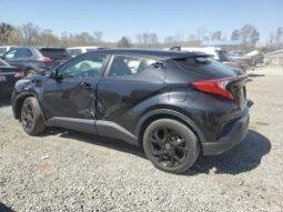 
										2021 Toyota C-hr full									
