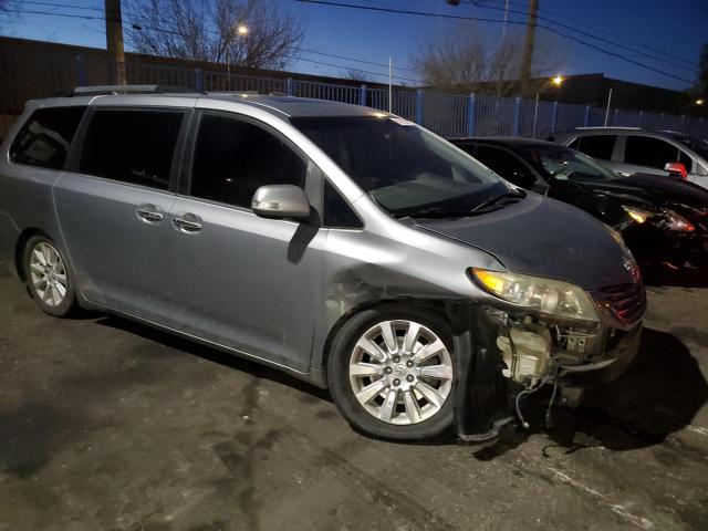 2013 Toyota Sienna xle