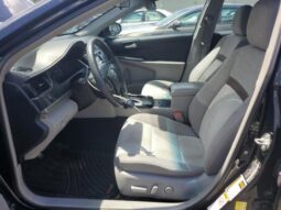 
										2014 Toyota Camry base full									