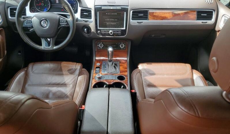 
								2012 Volkswagen Touareg full									