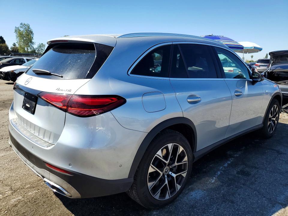 2025 Mercedes-benz Glc