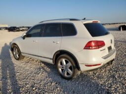 
										2014 Volkswagen Touareg full									