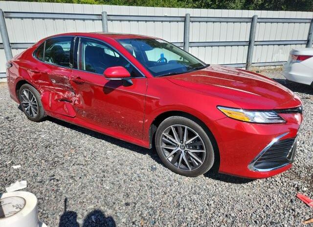 
								2023 Toyota Camry xle full									