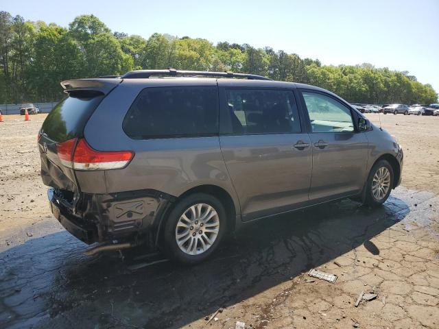 2014 Toyota Sienna xle
