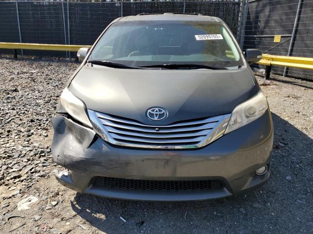2013 Toyota Sienna xle