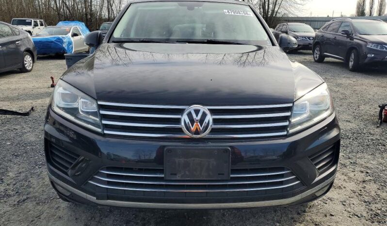 
								2015 Volkswagen Touareg full									