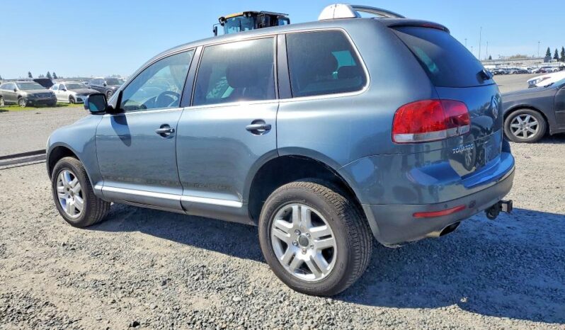 
								2005 Volkswagen Touareg full									