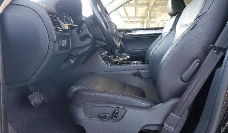 
								2017 Volkswagen Touareg full									