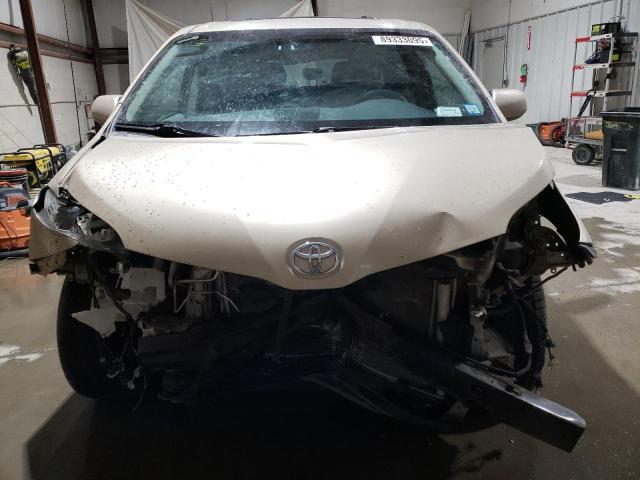 2013 Toyota Sienna xle