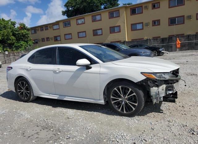 
								2020 Toyota Camry full									
