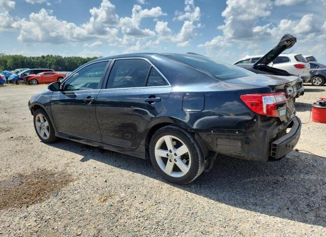 
								2014 Toyota Camry full									