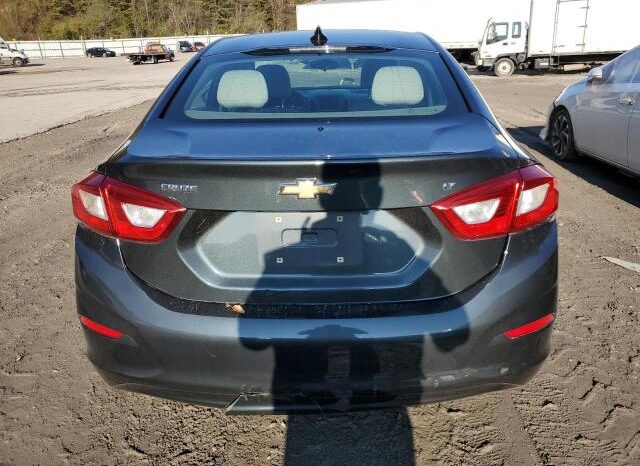 
								2018 Chevrolet Cruze full									