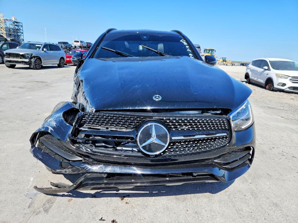 2021 Mercedes-benz Glc