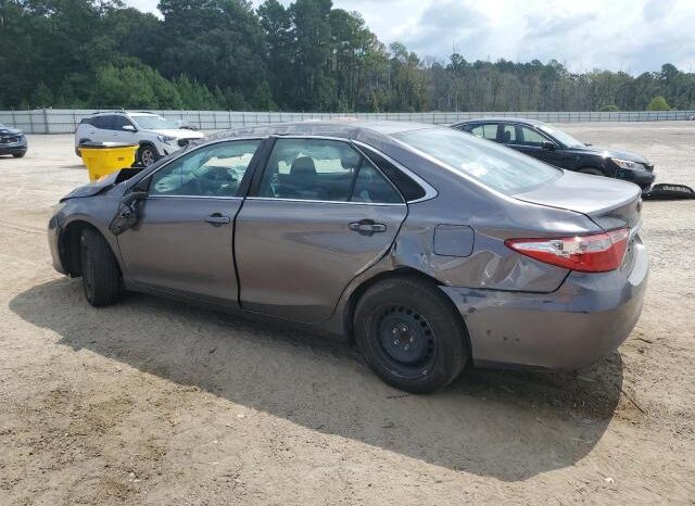 
								2017 Toyota Camry le full									