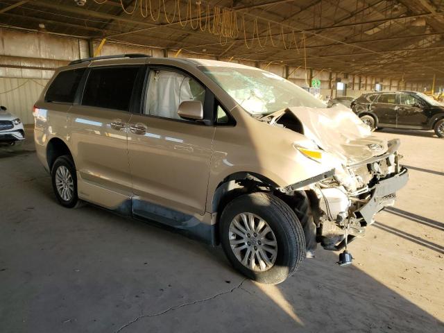 2014 Toyota Sienna xle