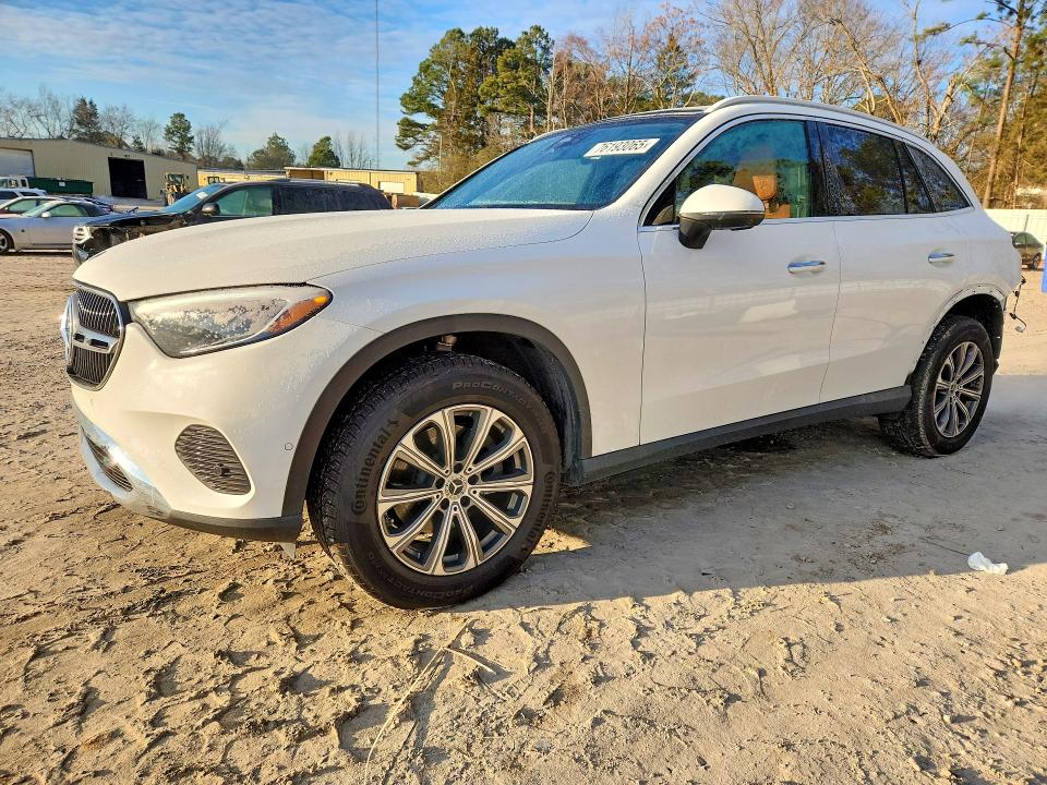 2025 Mercedes-benz Glc