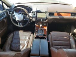 
										2012 Volkswagen Touareg full									