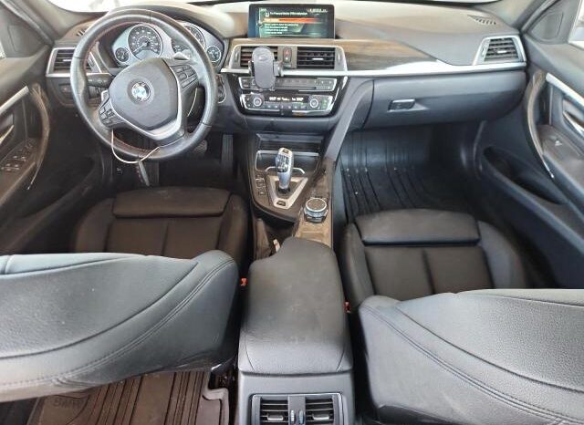 
								2017 BMW 3 series full									