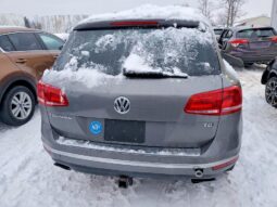 
										2015 Volkswagen Touareg full									